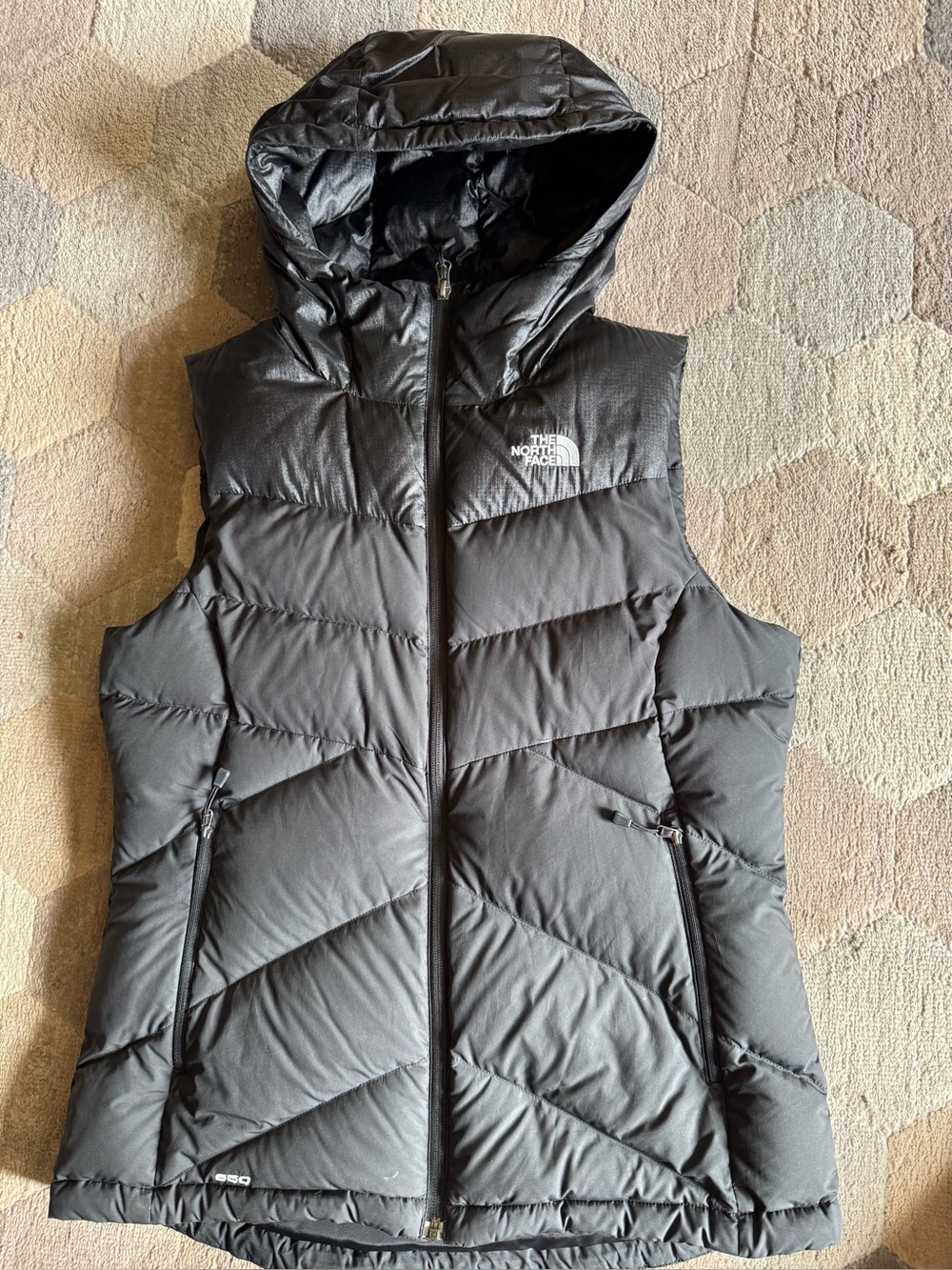 The North Face 550 Goose Down Hooded Puffer Vest Black Women’s M